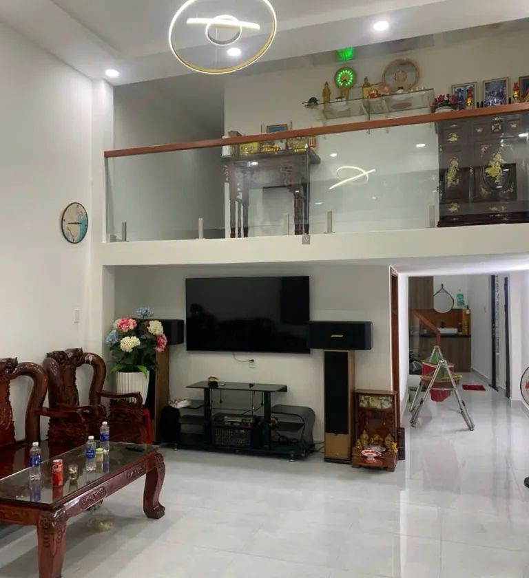 Bán nhà 4 tầng diện tích 67m2 tại Quận 10 gần trung tâm Cách Mạng Tháng 8... Bán nhà riêng tại Hòa Hưng, Hồ Chí Minh 01