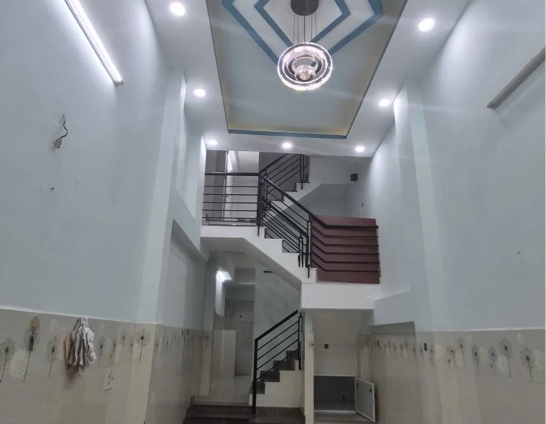 Bán nhà 3 tầng hẽm 4m đường Phạm Thế Hiển, phường Bình Đông. Giá nhỉnh 5 tỷ... Bán nhà riêng tại Bình Đông, Hồ Chí Minh 01