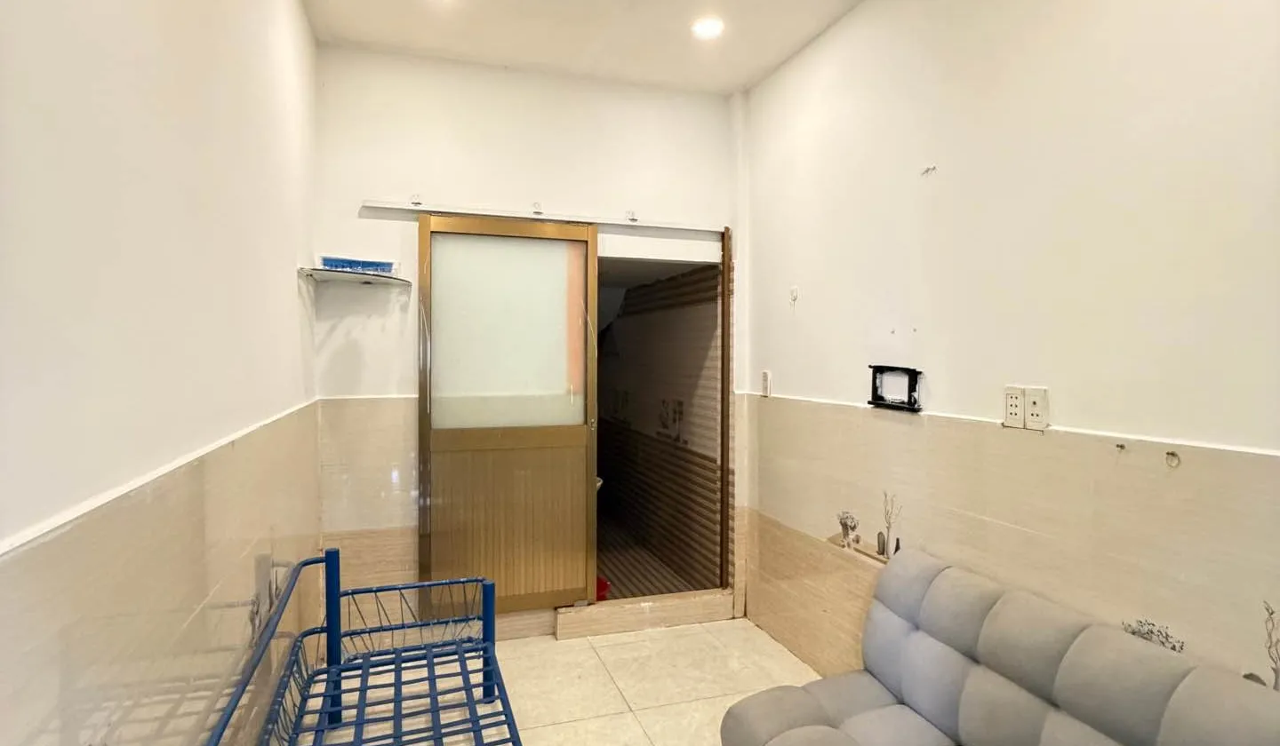 Nhà 2 tầng hẻm ô tô khu Tân Thới Nhất - cơ hội sở hữu hiếm có chỉ 3.75 tỷ... Bán nhà riêng tại Đông Hưng Thuận, Hồ Chí Minh 01