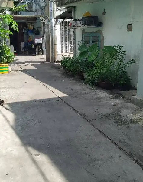 Nhà 4 tầng 4 phòng ngủ ở Bình Đông, hẻm 2 mặt tiền, sổ hồng riêng... Bán nhà riêng tại Phú Định, Hồ Chí Minh 01