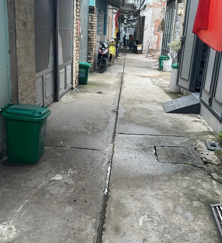 Nhà 4PN rộng rãi, giá tốt tại phường 13 Tân Bình... Bán nhà riêng tại Tân Bình, Hồ Chí Minh 01