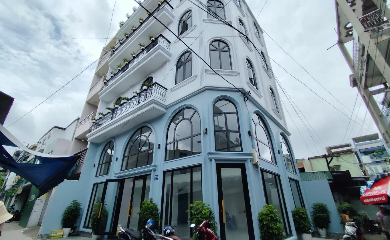 🚨 GIẢM 900 TRIỆU – CHDV CĂN GÓC NGUYỄN ẢNH THỦ CHỈ CÒN 12 TỶ💰 117.6M² – NGANG 12M – 5 TẦNG .... Bán nhà riêng tại Bà Điểm, Hồ Chí Minh 01