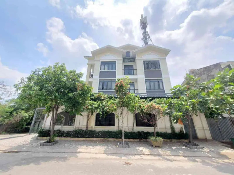 Biệt Thự Ven Sông đường Đặng Thùy Trâm, BThanh. Vị Trí Đắc Địa. 
184m2. 4 Tầng. 12x14,5m.... Bán nhà riêng tại Bình Lợi Trung, Hồ Chí Minh 01