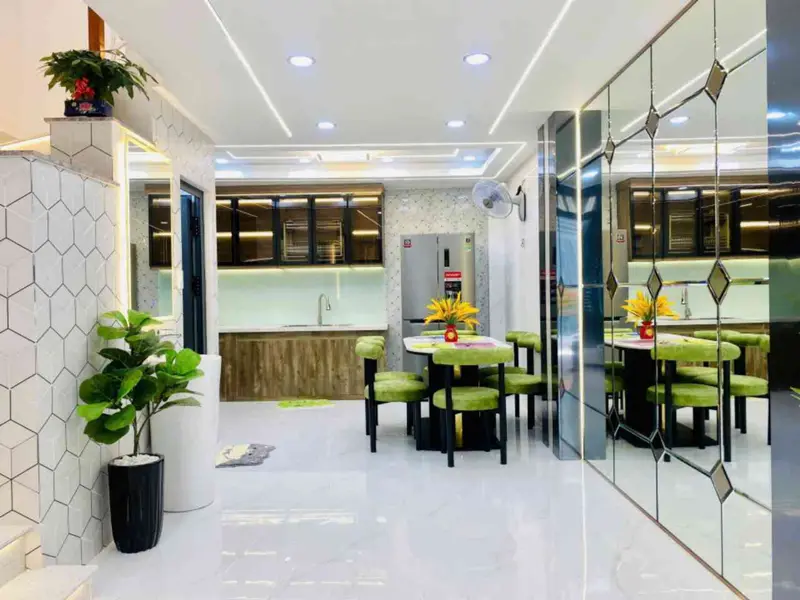 🚗 NHÀ MỚI 5 TẦNG – GARA Ô TÔ TRONG NHÀ – DIỆN TÍCH 42M²
📍 Khu vực gần Công viên Làng Hoa... Bán nhà riêng tại Thông Tây Hội, Hồ Chí Minh 01