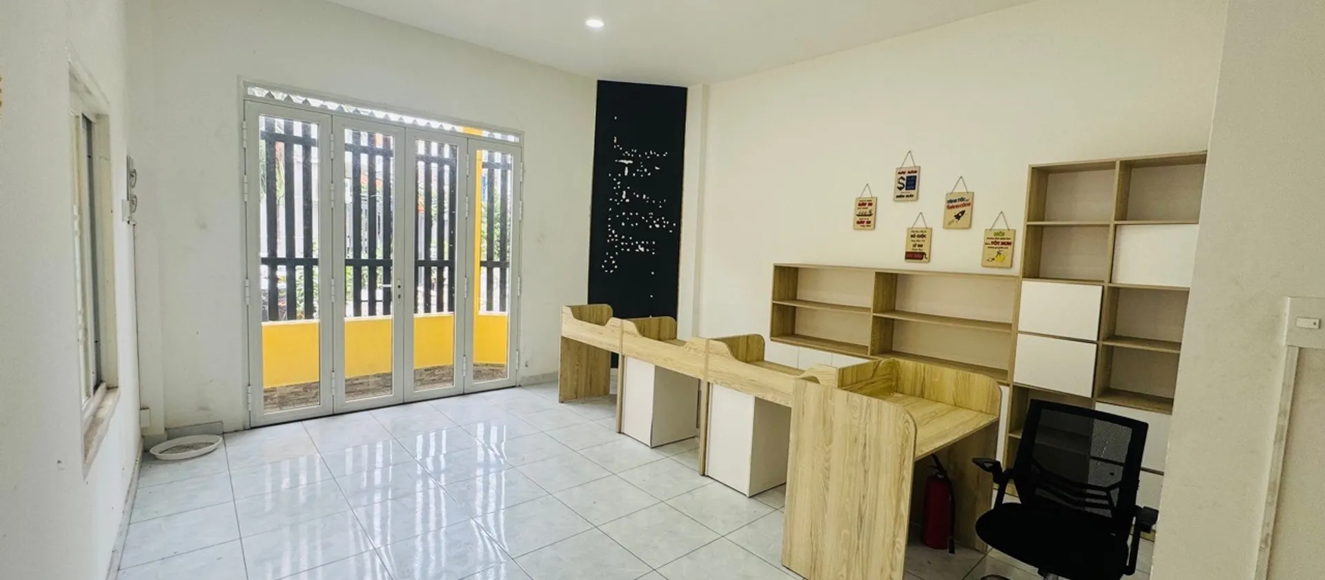 TOÀ NHÀ VĂN PHÒNG 4 TẦNG - LÔ GÓC THANG MÁY ĐIỀU HOÀ ÂM TRẦN - NGAY TRUNG TÂM ĐA CÔNG NĂNG.... Bán nhà riêng tại Phú Thạnh, Hồ Chí Minh 01