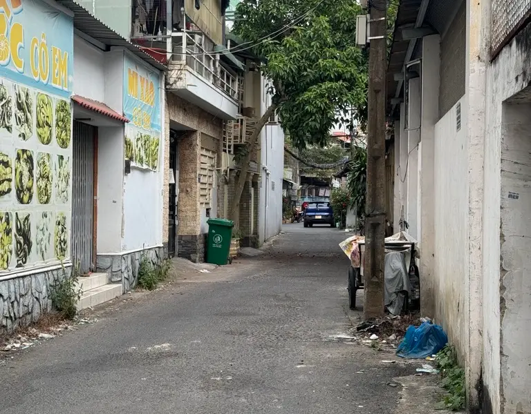 HẺM XE TẢI TRƯỚC SAU - NỘI THẤT GỖ CAO CẤP NHẬP TỪ NGA - THANG MÁY - 6 TẦNG... Bán nhà riêng tại Gia Định, Hồ Chí Minh 01