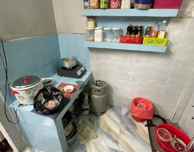 👉QUẬN 10 -Cao Thắng 5.5 TL
👉DT:33 M2 (3.3× 10)
👉Trệt , 1 Lầu , 2PN , 
👉Hẻm ba gác,10 m ra mt... Bán nhà riêng tại Hòa Hưng, Hồ Chí Minh 01