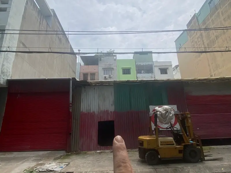 Bán nhà mặt phố diện tích 72m2 tại Quận 6, giá thương lượng hấp dẫn... Bán nhà mặt phố tại Bình Phú, Hồ Chí Minh 01