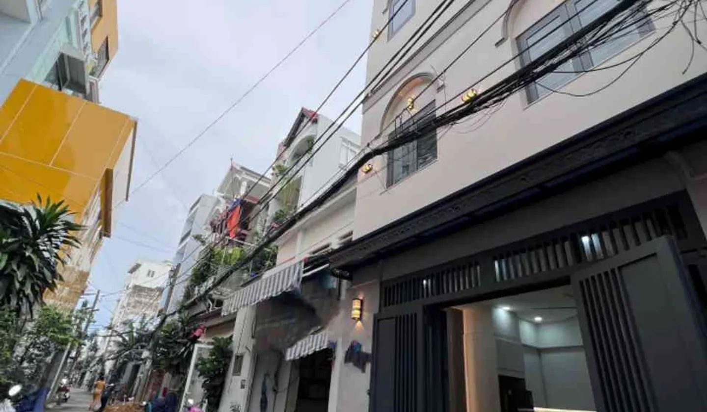 MÃ SỐ: 652

🏠 Gần Emart Phan Huy Ích, kết nối nhanh Quang Trung, Trường Chinh, Phan Văn Hớn,... Bán nhà riêng tại An Hội Tây, Hồ Chí Minh 01