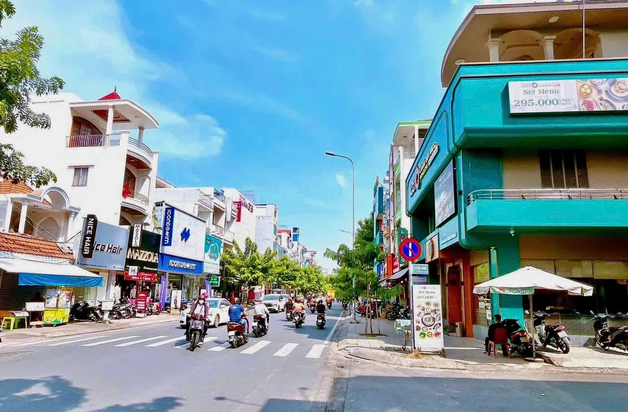 Bán nhà mặt phố Tây Sơn, Tân Phú, 5 tầng, diện tích 74.3 m2, hướng Tây, giá 9 tỷ... Bán nhà mặt phố tại Phú Thọ Hòa, Hồ Chí Minh 01