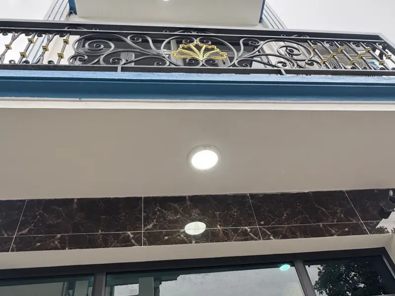 Nhà hiện đại, ngõ thoáng - Sống ngay gần đường Thanh Niên - Nam Phù... Bán nhà riêng tại Hồng Vân, Hà Nội 01