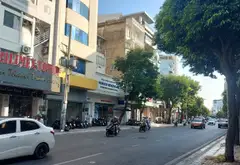 Nhà mặt phố đẳng cấp tại trung tâm Quận 3 với vị trí vàng và không gian tiện nghi... Bán nhà mặt phố tại Bàn Cờ, Hồ Chí Minh 04