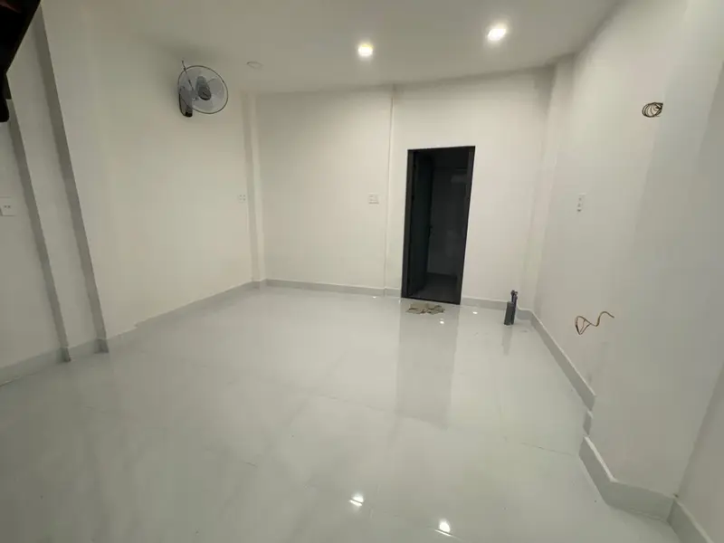 Cơ hội hiếm có sở hữu nhà 3 tầng thiết kế tinh tế tại quận trung tâm... Bán nhà riêng tại Bàn Cờ, Hồ Chí Minh 01