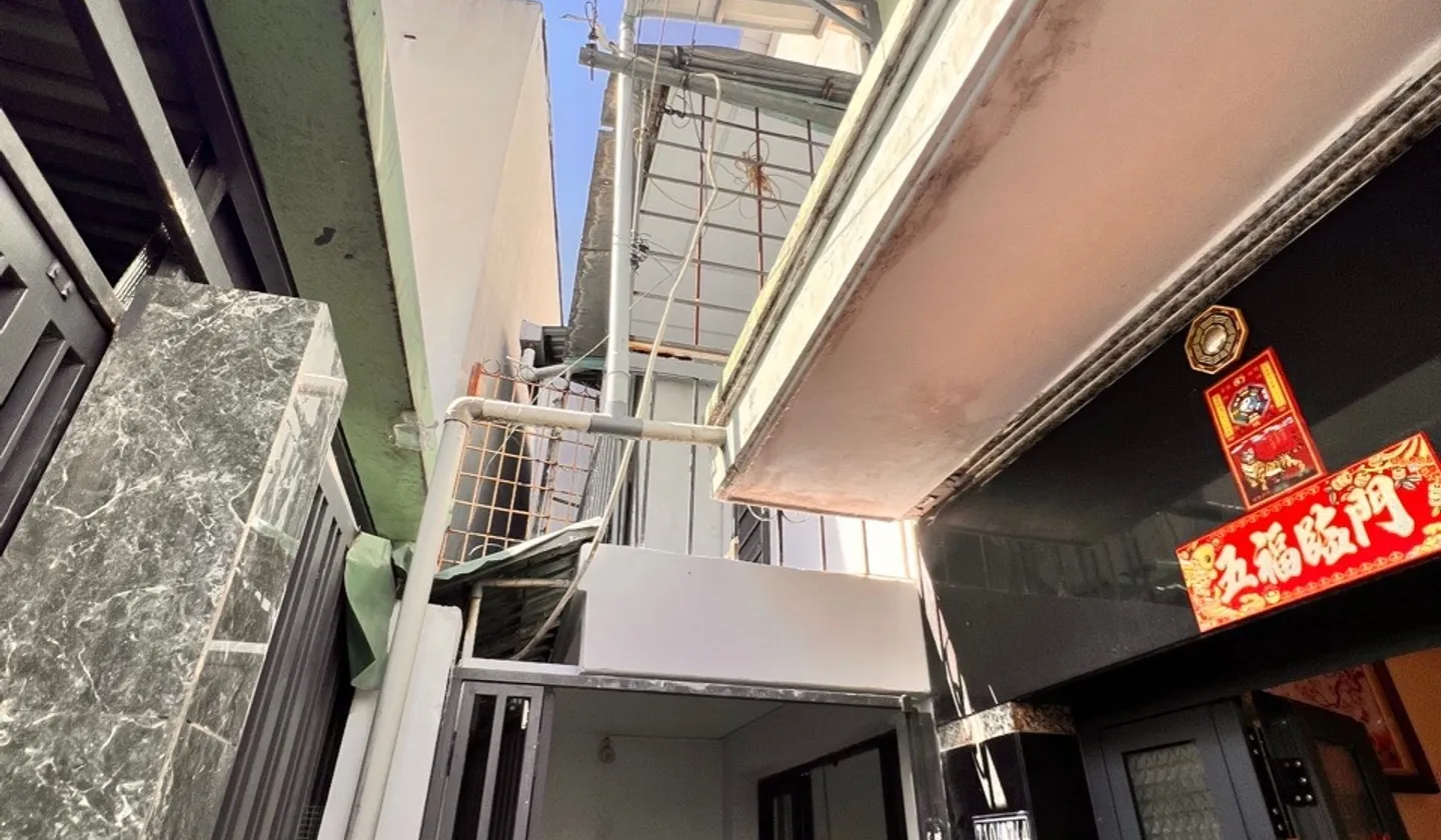 Nhà 2 tầng giá sốc gần Phú Mỹ Hưng, sân rộng thoáng mát... Bán nhà riêng tại Tân Mỹ, Hồ Chí Minh 01