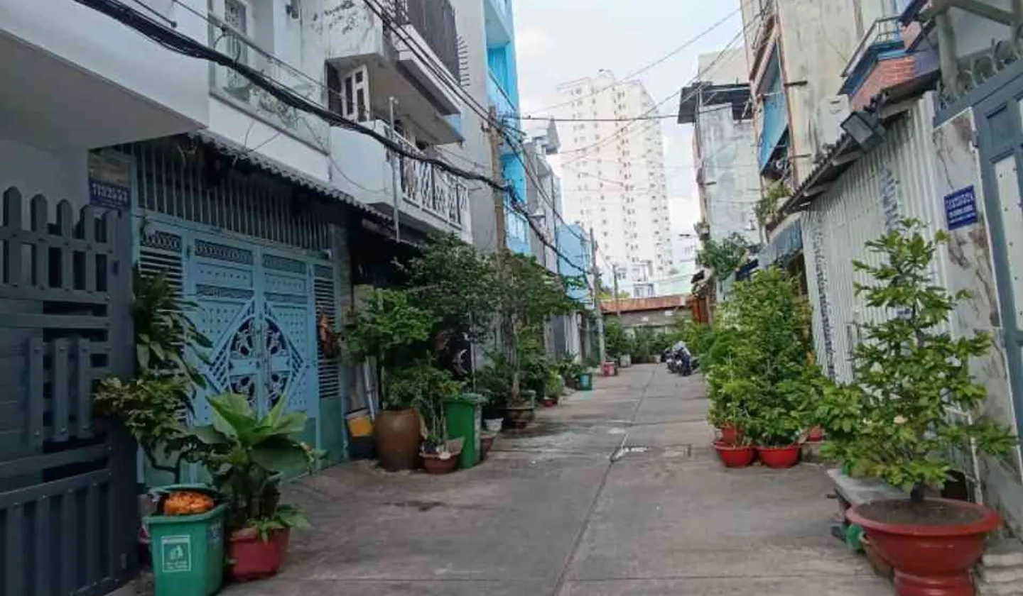 Bán nhà riêng 3 tầng tại An Dương Vương, Bình Tân, xe hơi đỗ cửa, dt 4x12m giá 6,2 tỷ... Bán nhà riêng tại Bình Trị Đông, Hồ Chí Minh 01