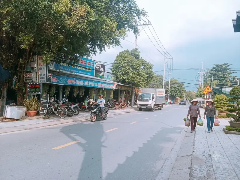 Đất thổ cư 130m2 mặt tiền đường lớn, thuận tiện kinh doanh tại xã Xuân Thới Sơn... Bán đất tại Xuân Thới Sơn, Hồ Chí Minh 01