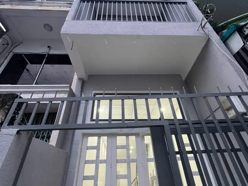 MẶT TIỀN LÊ THỊ BẠCH CÁT Q11 - MỚI SỬA ĐẸP KHÔNG TỲ VẾT, 2 TẦNG 36M2, GIÁ 5.X TỶ... Bán nhà mặt phố tại Phú Thọ, Hồ Chí Minh 01