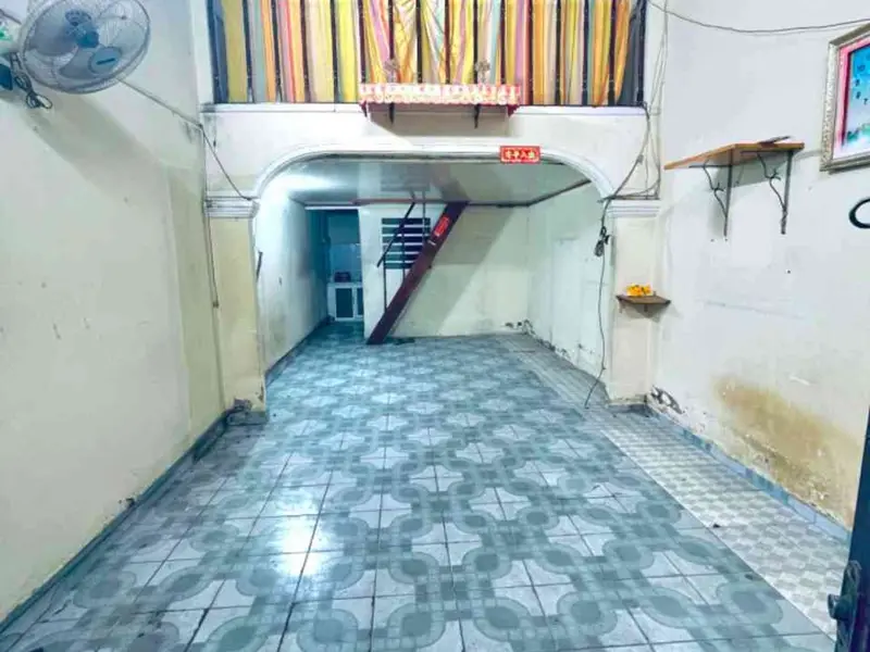 Cơ hội hiếm có sở hữu nhà riêng hướng Nam ngay trung tâm Quận 10... Bán nhà riêng tại Vườn Lài, Hồ Chí Minh 01