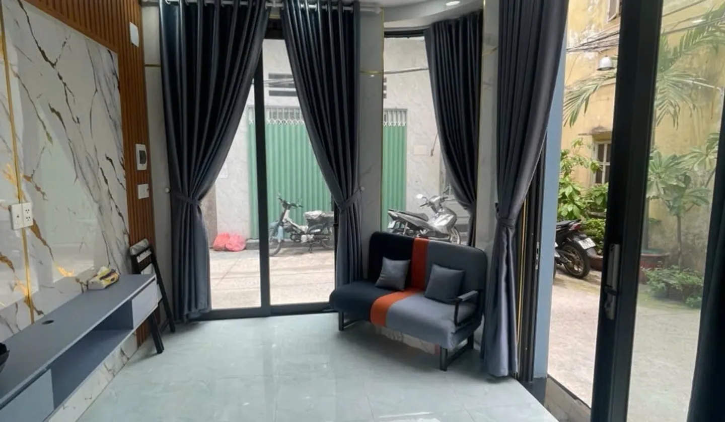 Nhà góc 2 mặt tiền hẻm xe hơi tại Quận 5, giá tốt... Bán nhà riêng tại Chợ Quán, Hồ Chí Minh 01