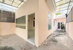 Nhà cấp 4: 6.5x16.6 ( xe hơi đậu trong nhà), rộng rãi thoáng mát, thích hợp làm văn phòng công ty.... Bán nhà riêng tại Nhà Bè, Hồ Chí Minh 02