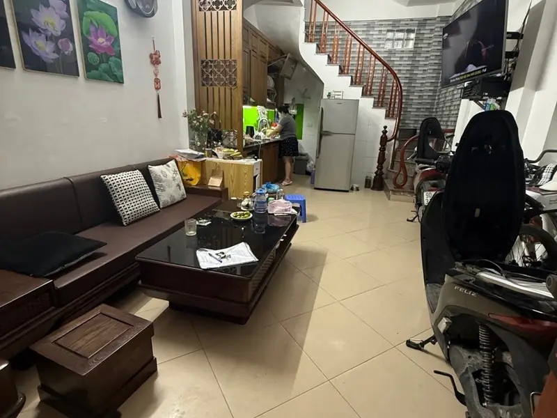 Bán nhà 5 tầng, Giải Phóng, ba bước ra mặt phố, 4 phòng ngủ rộng rãi 10.4 tỷ.... Bán nhà riêng tại Hoàng Mai, Hà Nội 01