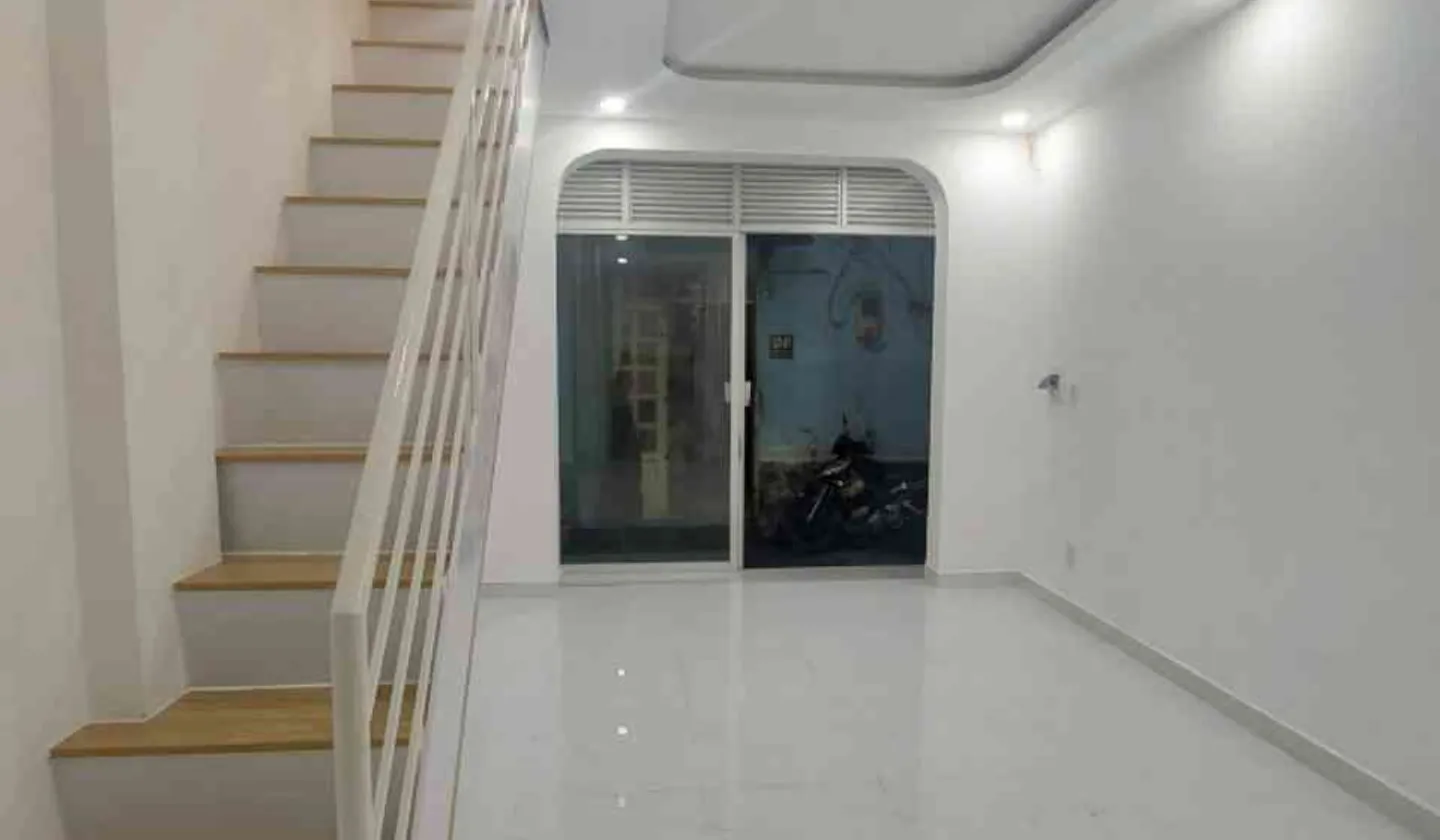 Bán nhà trung tâm Linh Chiểu, dt 30m2, 1 trệt 1 lửng, pháp lý chuẩn, 3.1tỷ... Bán nhà riêng tại Thủ Đức, Hồ Chí Minh 01