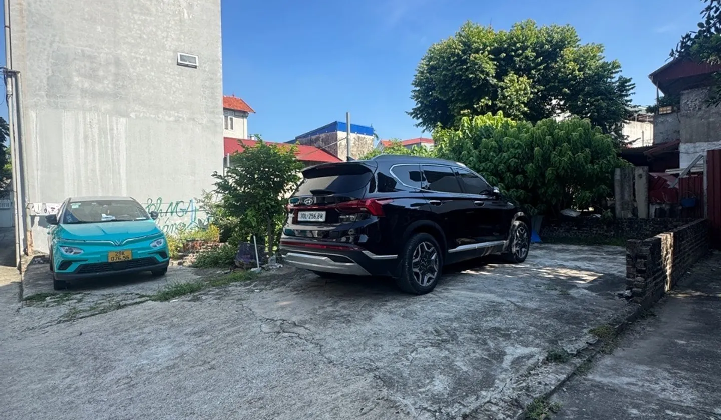 DO HẠ 50M – LÔ GÓC 2 THOÁNG – Ô TÔ VÀO ĐẤT
💰 3,2 tỷ – có thương lượng
📐 Vuông đẹp 5m × 5m, full... Bán đất tại Mê Linh, Hà Nội 01