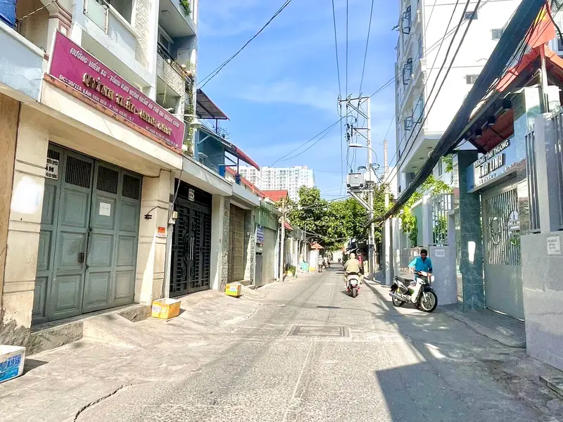 NHÀ MỚI 4 TẦNG – SÁT HXH LÂM VĂN BỀN – 4M x 11,5M – CHỈ 5,5 TỶ... Bán nhà riêng tại Tân Hưng, Hồ Chí Minh 01