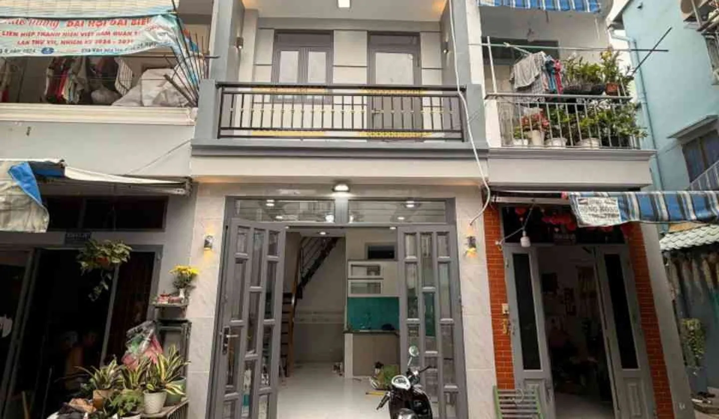 Bán nhà 3 tầng mới xây, diện tích nhỏ, hẻm xe hơi tại Tân Bình... Bán nhà riêng tại Tân Hòa, Hồ Chí Minh 01