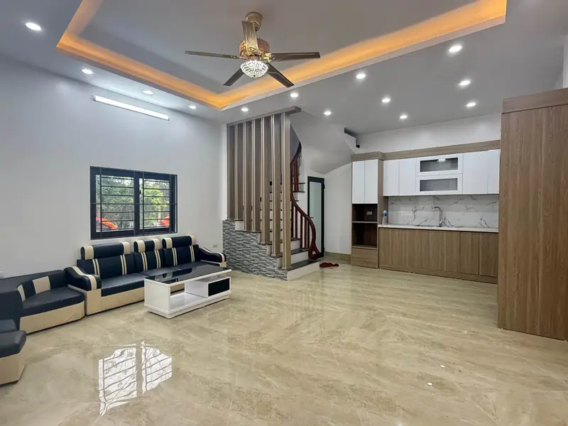 Nhà 4 tầng sang trọng, vị trí đắc địa, giá tốt khó tin tại trung tâm... Bán nhà riêng tại Nam Phù, Hà Nội 01