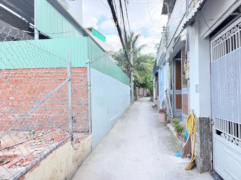 Cơ Hội Vàng Sở Hữu Đất 2 Mặt Tiền Hẻm Xe Hơi Quận Thủ Đức... Bán đất tại Thủ Đức, Hồ Chí Minh 01