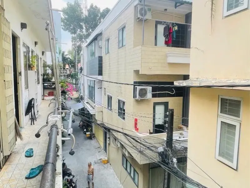 Nhà 3 tầng thoáng mát hẻm xe tải quận 10... Bán nhà riêng tại Hòa Hưng, Hồ Chí Minh 01