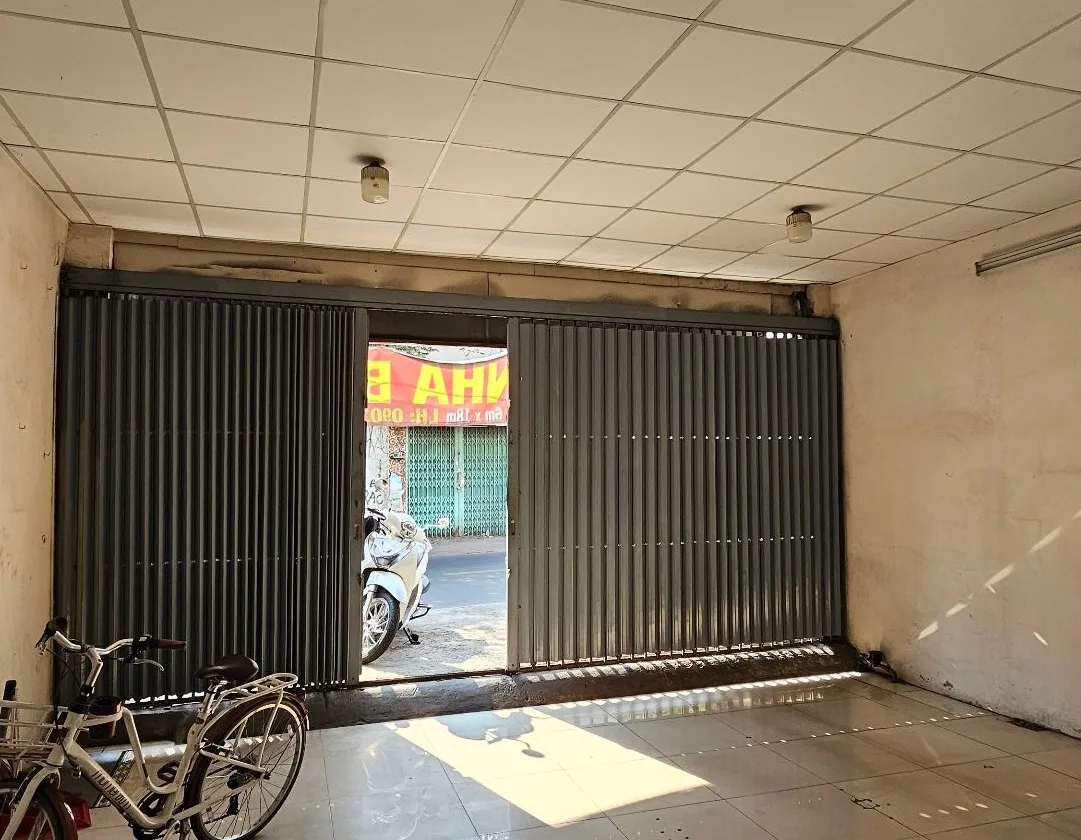 Nhà mặt phố An Dương Vương, 2 tầng, 3 phòng ngủ, giá 13.85 tỷ... Bán nhà mặt phố tại Phú Lâm, Hồ Chí Minh 01