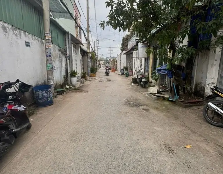 Nhà mặt tiền hẻm ô tô, ngang 11,8m An Phú Đông Q12. Dt 200m2, đang cho thuê nhà xưởng. Giá 11,5 ỷ... Bán nhà mặt phố tại An Phú Đông, Hồ Chí Minh 01