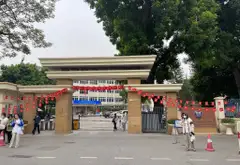Bán nhà Dương Quảng Hàm, Cầu Giấy, 52.8m2, 5 tầng, 5PN, nội thất toàn gỗ hương đỏ, giá 13.4 tỷ... Bán nhà riêng tại Cầu Giấy, Hà Nội 02