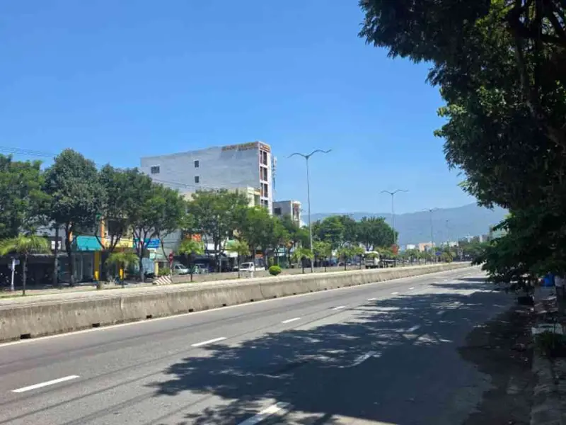 BÁN NHÀ MẶT TIỀN NGÔ QUYỀN TRỤC KINH DOANH TRIỆU ĐÔ TẠI TRUNG TÂM DU LỊCH BIỂN ĐÀ NẴNG... Bán nhà mặt phố tại An Hải, Đà Nẵng 01