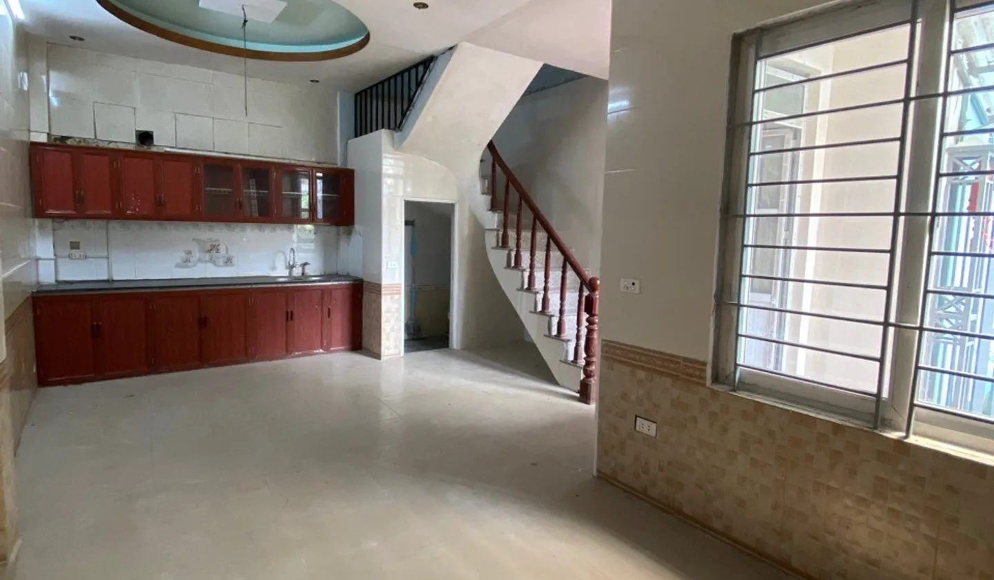 Bán gấp nhà dòng tiền ô tô đỗ cổng nhỉnh 5 tỷ... Bán nhà riêng tại Vĩnh Hưng, Hà Nội 01