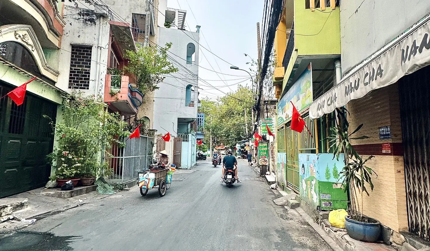 Cơ hội sở hữu nhà mặt phố vị trí đắc địa với giá sốc giảm sâu... Bán nhà mặt phố tại Tân Hòa, Hồ Chí Minh 01