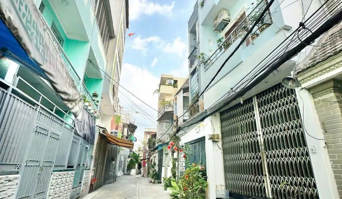 Bán nhà riêng 2 tầng 33m2 tại Trường Chinh, 3 phòng ngủ, giá 4.6 tỷ thương lượng... Bán nhà riêng tại Tân Sơn Nhì, Hồ Chí Minh 01