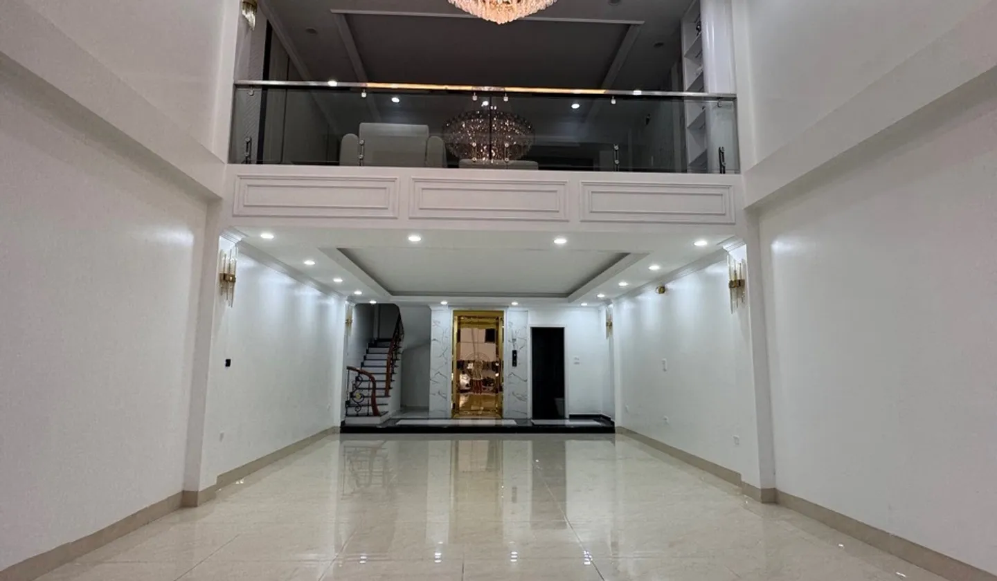 Biệt thự phố 7 tầng tinh tế tại trung tâm Tam Trinh... Bán nhà riêng tại Yên Sở, Hà Nội 01
