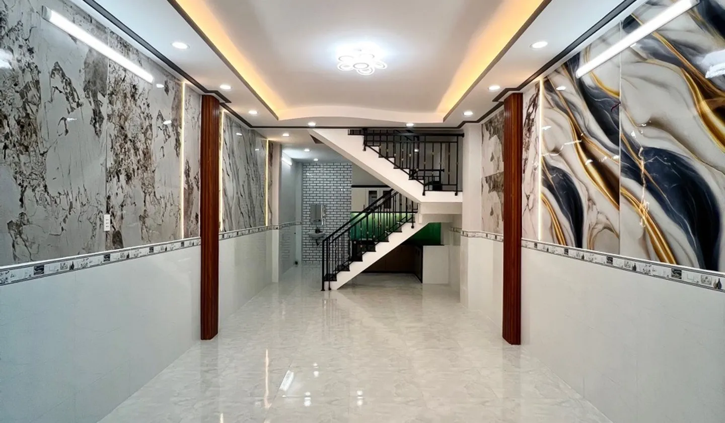 HẺM 5M SÁT CHỢ BÌNH TRỊ, GẦN TRƯỜNG THCS, NGÃ TƯ 4 XÃ - 2Tầng-Ngang 4m - Đình Tân Khai - BÌNH TÂN... Bán nhà riêng tại Bình Trị Đông, Hồ Chí Minh 01