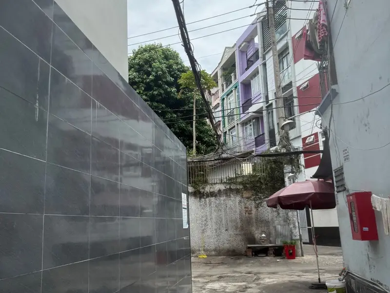 Bán nhà 2 tầng hẻm xe hơi Bình Thạnh 23m2 giá 3.35 tỷ... Bán nhà riêng tại Bình Lợi Trung, Hồ Chí Minh 01