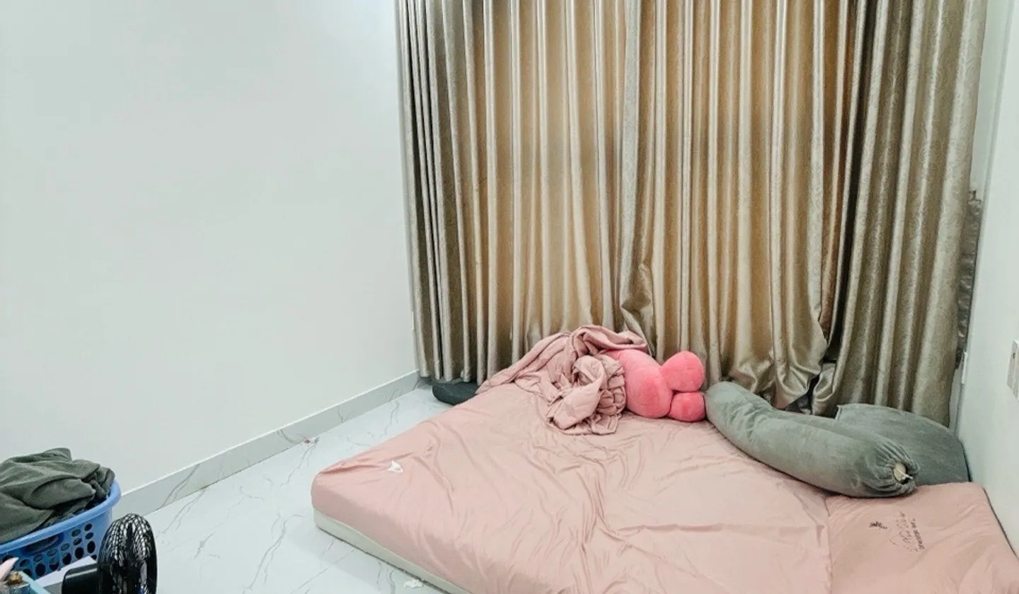 Ngã tư Hàng Xanh - 6 Trường Đại Học lớn - DT 30M2 - 3 TẦNG - 3PN... Bán nhà riêng tại Gia Định, Hồ Chí Minh 01