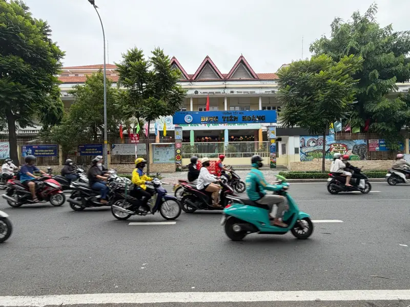 Nhà 3 lầu, 52m2, gần mặt tiền Đinh Tiên Hoàng, Q1. Khu vực trung tâm, KD buôn bán sầm uất... Bán nhà riêng tại Tân Định, Hồ Chí Minh 01