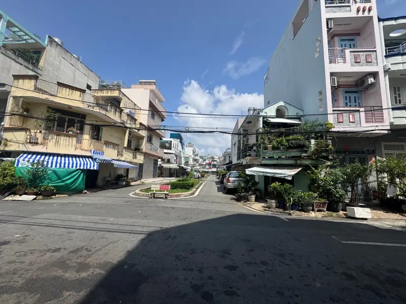 Bán nhà mặt phố tại phường 10, quận 6, diện tích 30m2, 2 tầng, mặt tiền 3m... Bán nhà mặt phố tại Bình Phú, Hồ Chí Minh 01