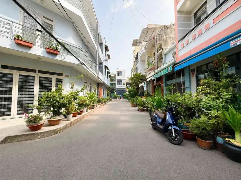Bán nhà lô góc 2 tầng 3PN 3WC tại Bình Đông Quận 8, giá 10.98 tỷ... Bán nhà riêng tại Phú Định, Hồ Chí Minh 01