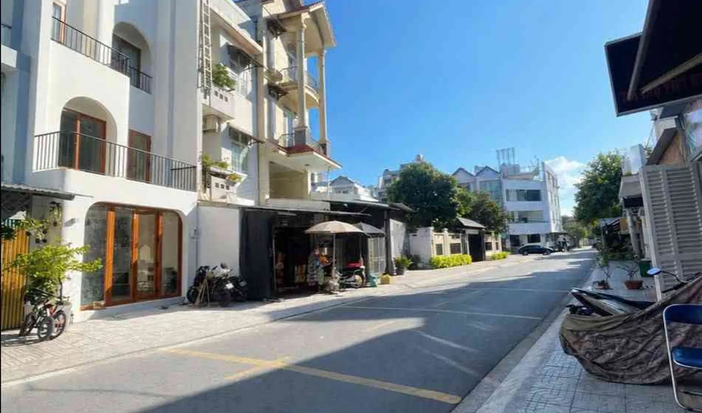 Nhà mặt phố Nhà Bè - Tiện nghi đẳng cấp, giá tốt... Bán nhà mặt phố tại Nhà Bè, Hồ Chí Minh 01