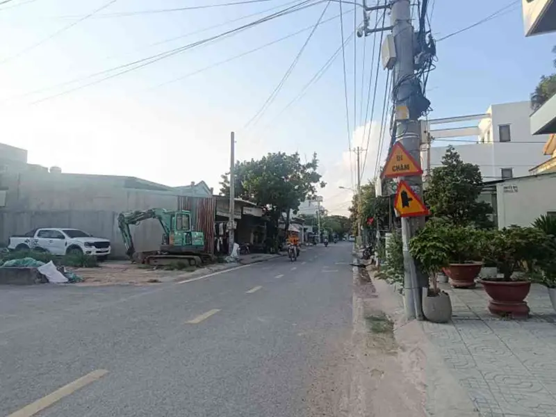 Bán nhà mặt phố tại khu vực Cầu Ba Phụ, diện tích 83,1m2, 5 tầng, mặt tiền 4,2m... Bán nhà mặt phố tại Thới An, Hồ Chí Minh 01