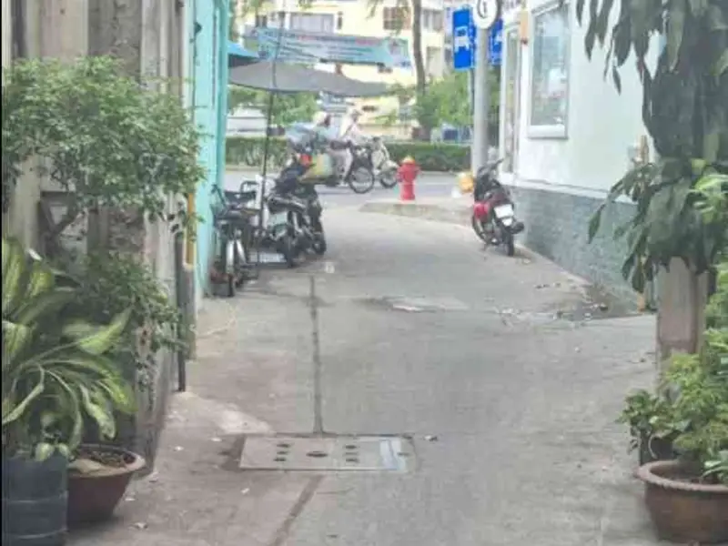 Bờ kè quận 3 ra Lê văn Sỹ, chính chủ nhà đẹp 5 tầng dt 4,2 x 11,2, sổ hòng riêng hoàn công đầy đủ... Bán nhà riêng tại Nhiêu Lộc, Hồ Chí Minh 01