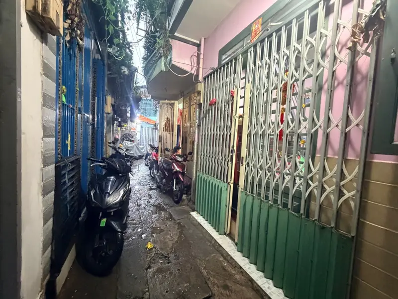 Bán nhà 3 tầng kiên cố tại Phạm Thế Hiển, 2PN, giá 3 tỷ... Bán nhà riêng tại Chánh Hưng, Hồ Chí Minh 01